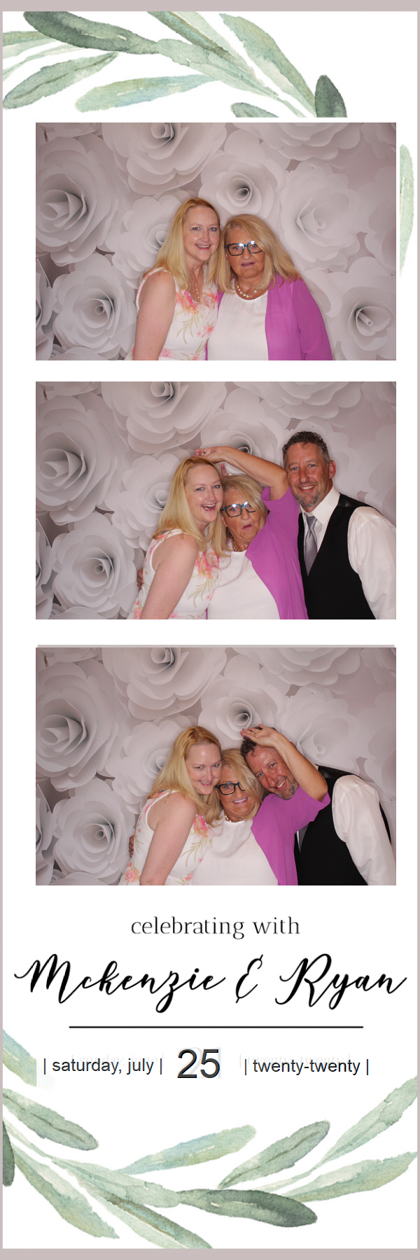 McKenzie & Ryan's Wedding | View more photos from the event at gallery.photoboothbillings.com/u/PhotoBoothBillings/McKenzie-Ryans-Wedding